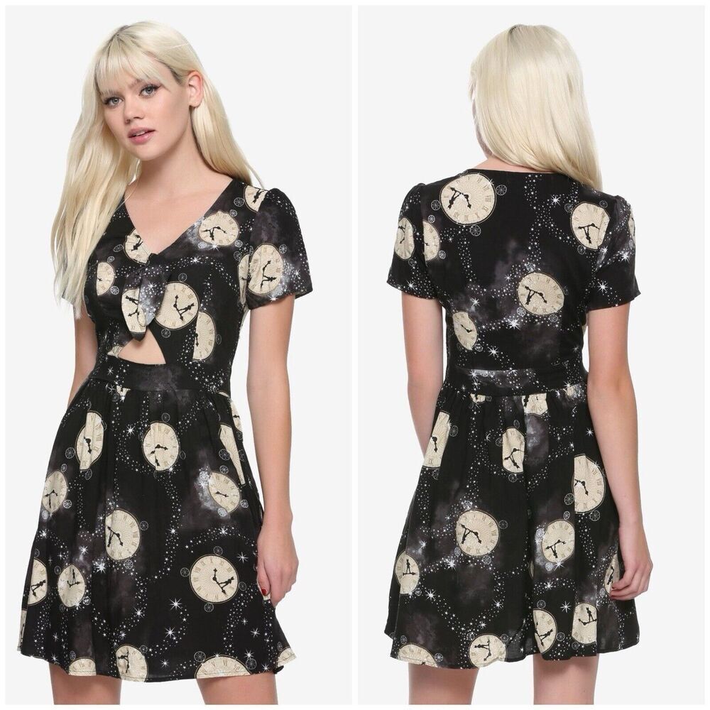 Disney‎ Peter Pan Clock Tie Front Cutout Dress Short Sleeve Retro Size Medium